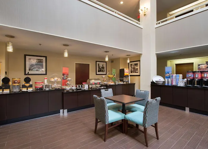 Hampton Inn Cornelia