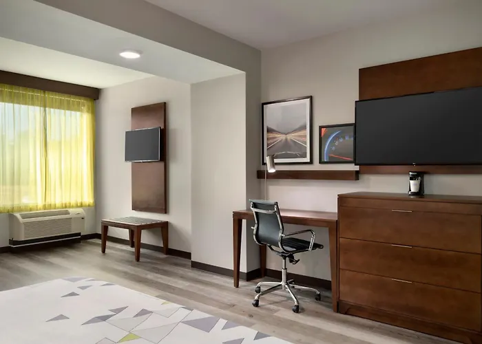 La Quinta Inn & Suites By Wyndham Braselton